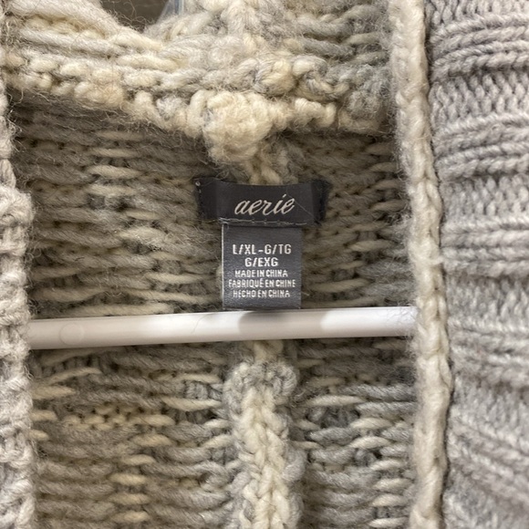 EUC Aerie Hooded Chunky Knit Poncho - Picture 3 of 11